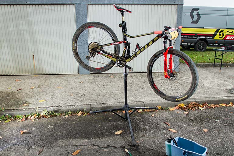 bike wash stand